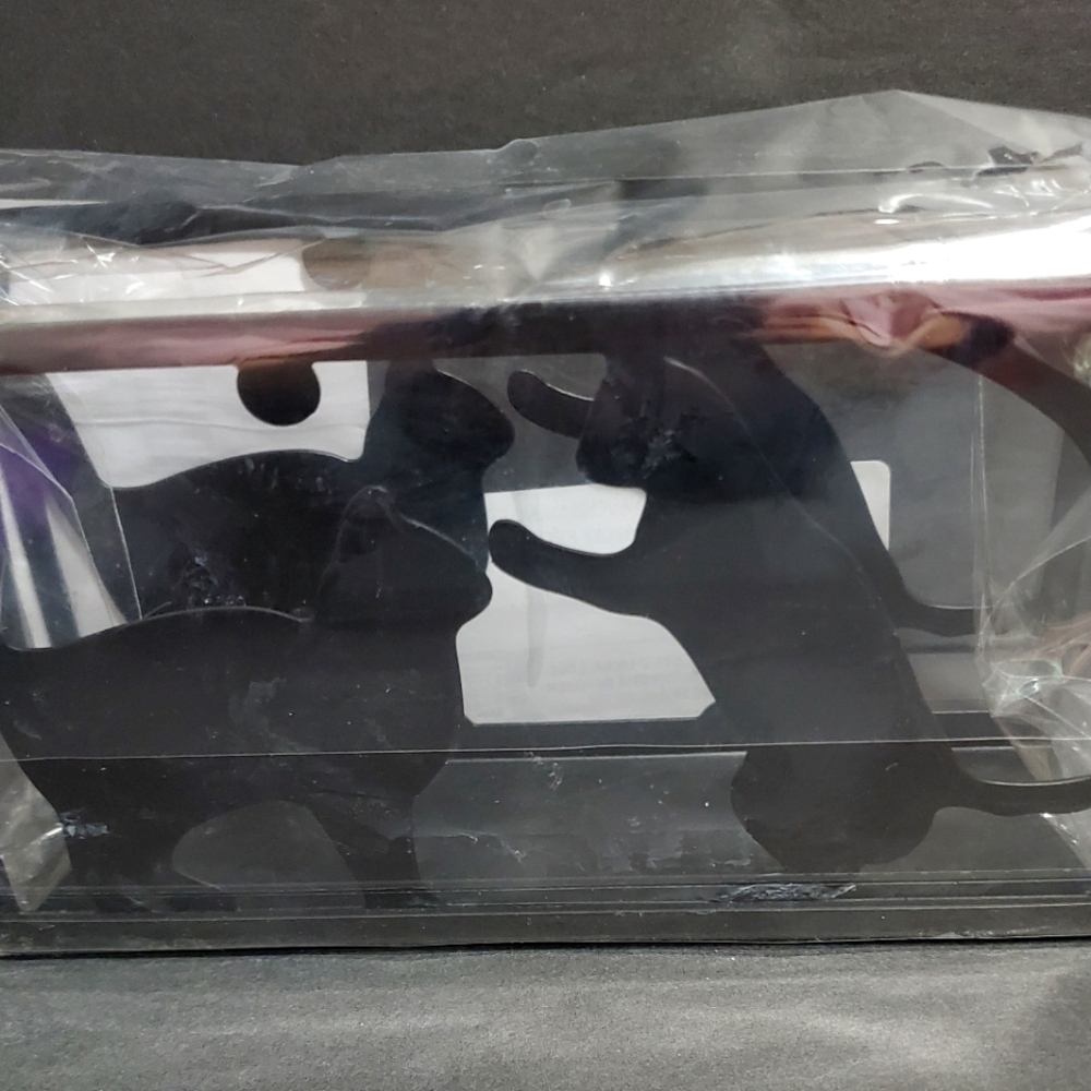 Black cat napkin holder